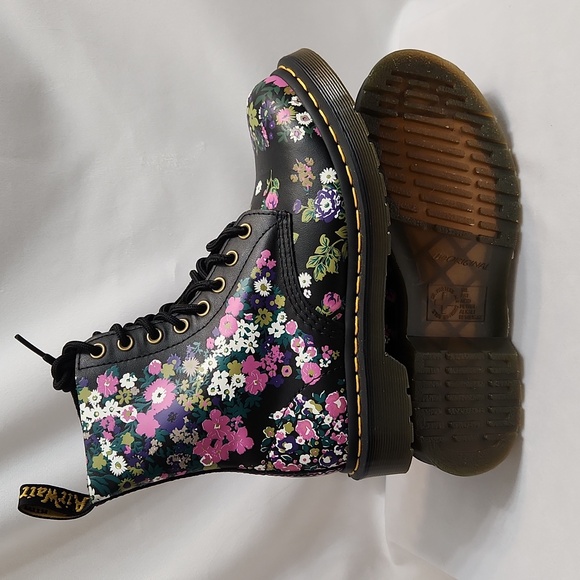 Dr. Martens 1460 Pascal Vintage Floral Leather Lace-up Black Boots (W Size 6) - Picture 5 of 12